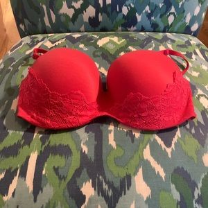 EUC 36D Victoria’s Secret Strapless Bra